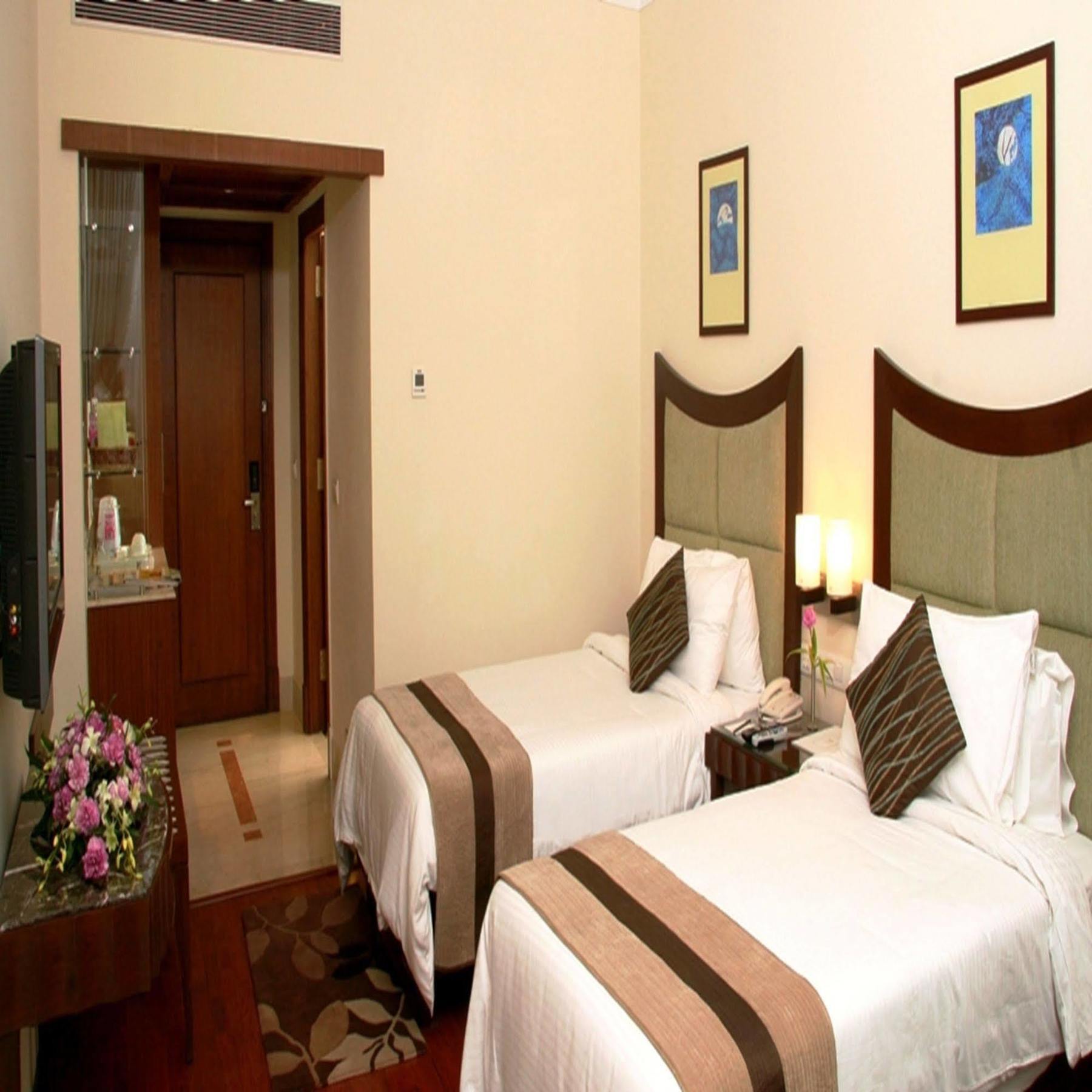 Muse Sarovar Portico Nehru Place Ню Делхи Екстериор снимка